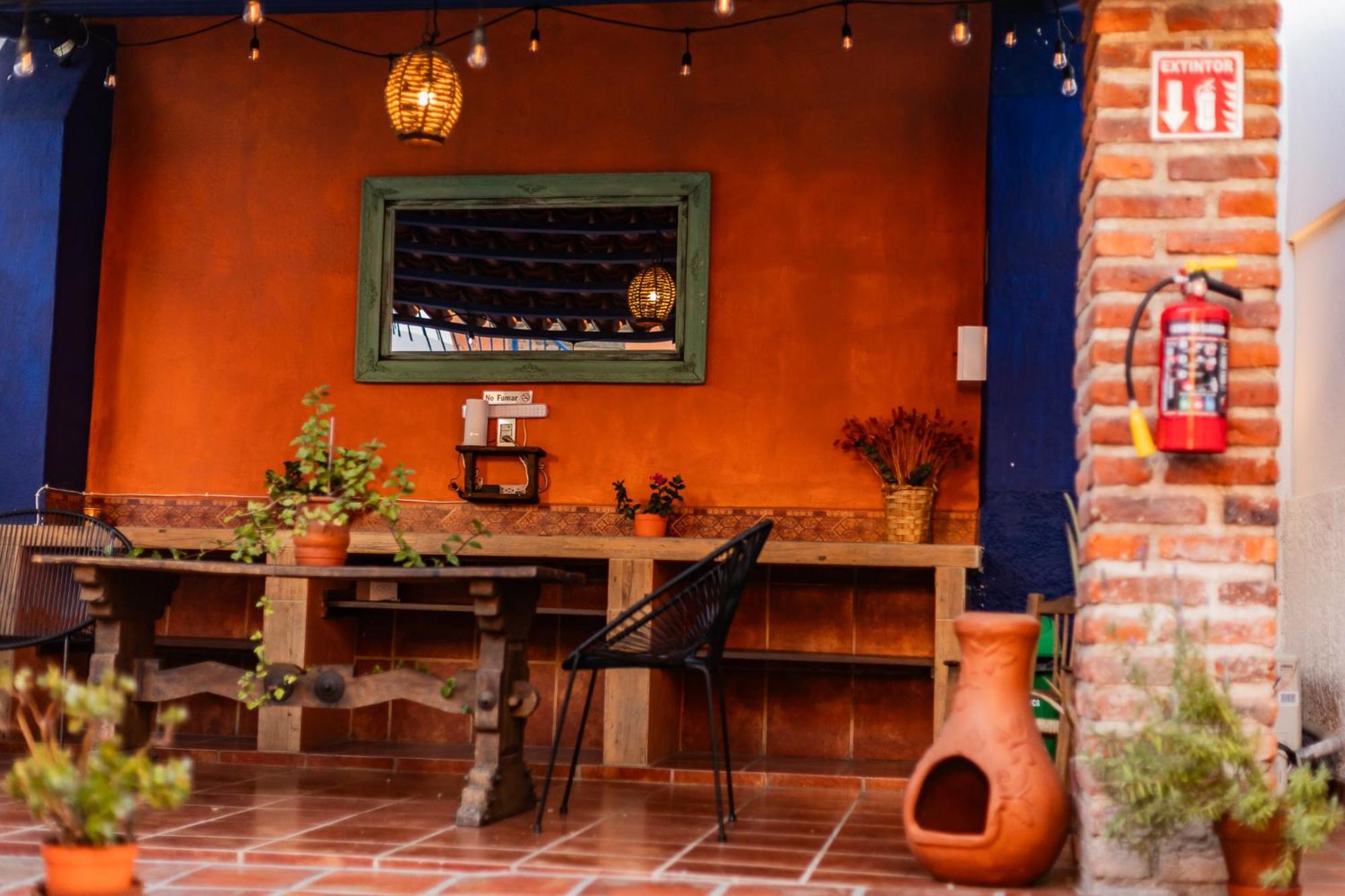 Casa De Hospedaje -La Abadia De San Pedro Guadalajara Exteriör bild