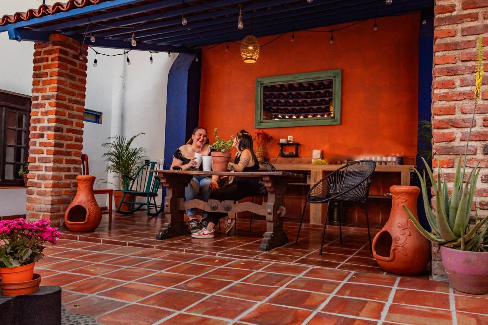 Casa De Hospedaje -La Abadia De San Pedro Guadalajara Exteriör bild